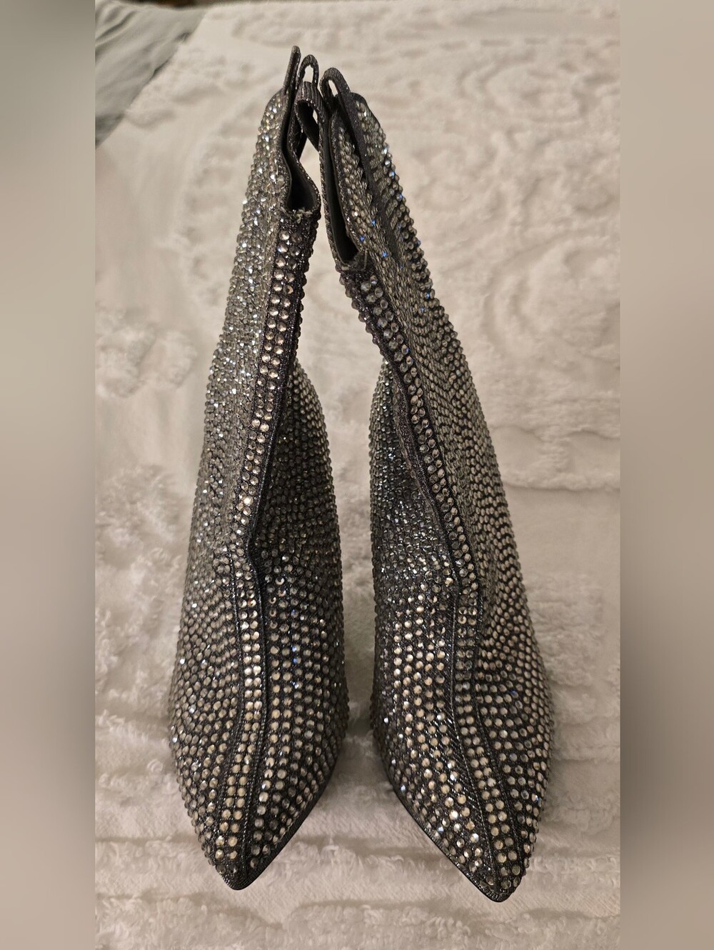 Jessica Simpson Silver Crystal Pointed Toe Heels Size 7